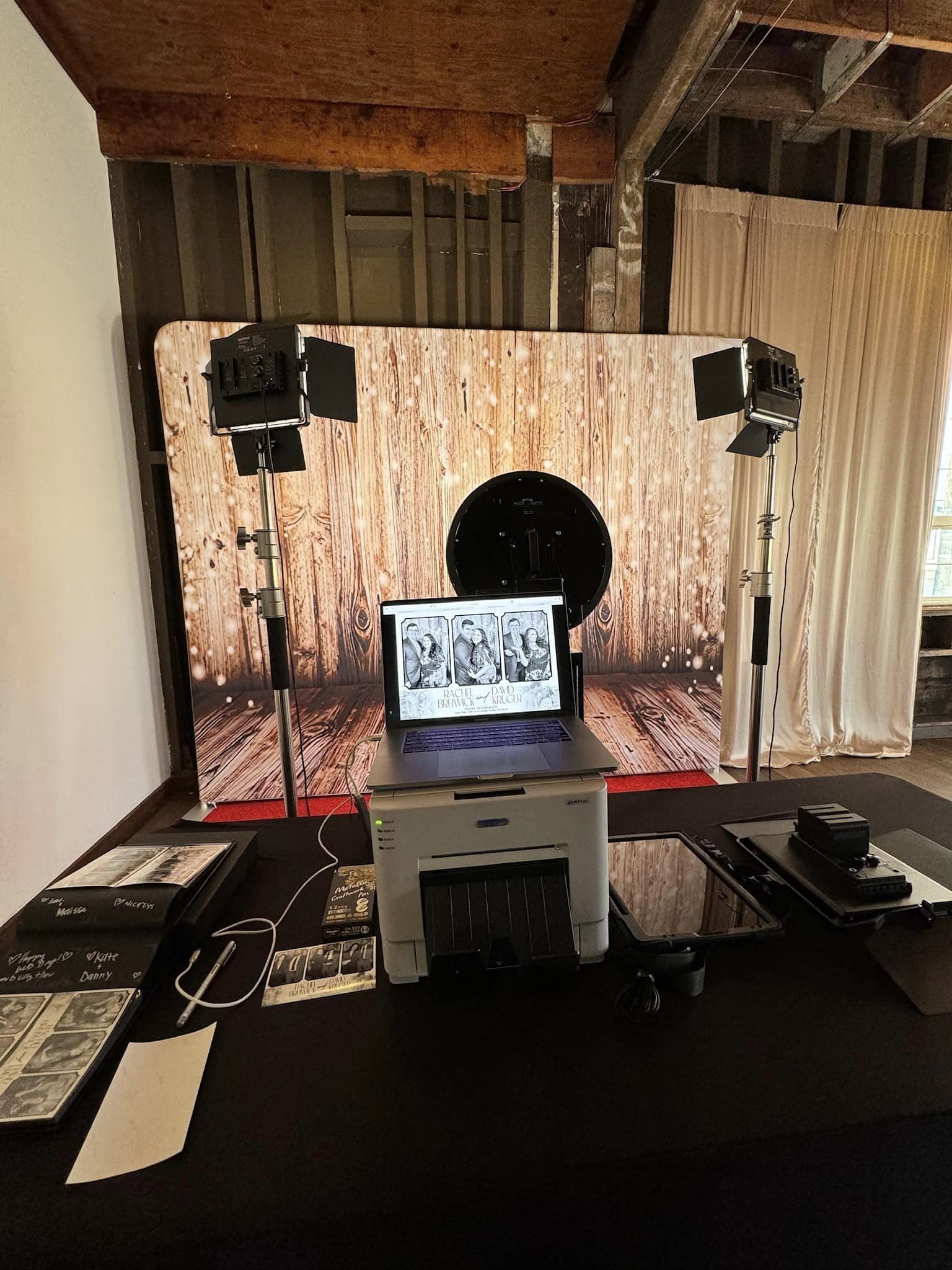 Add prints to your photo booth!