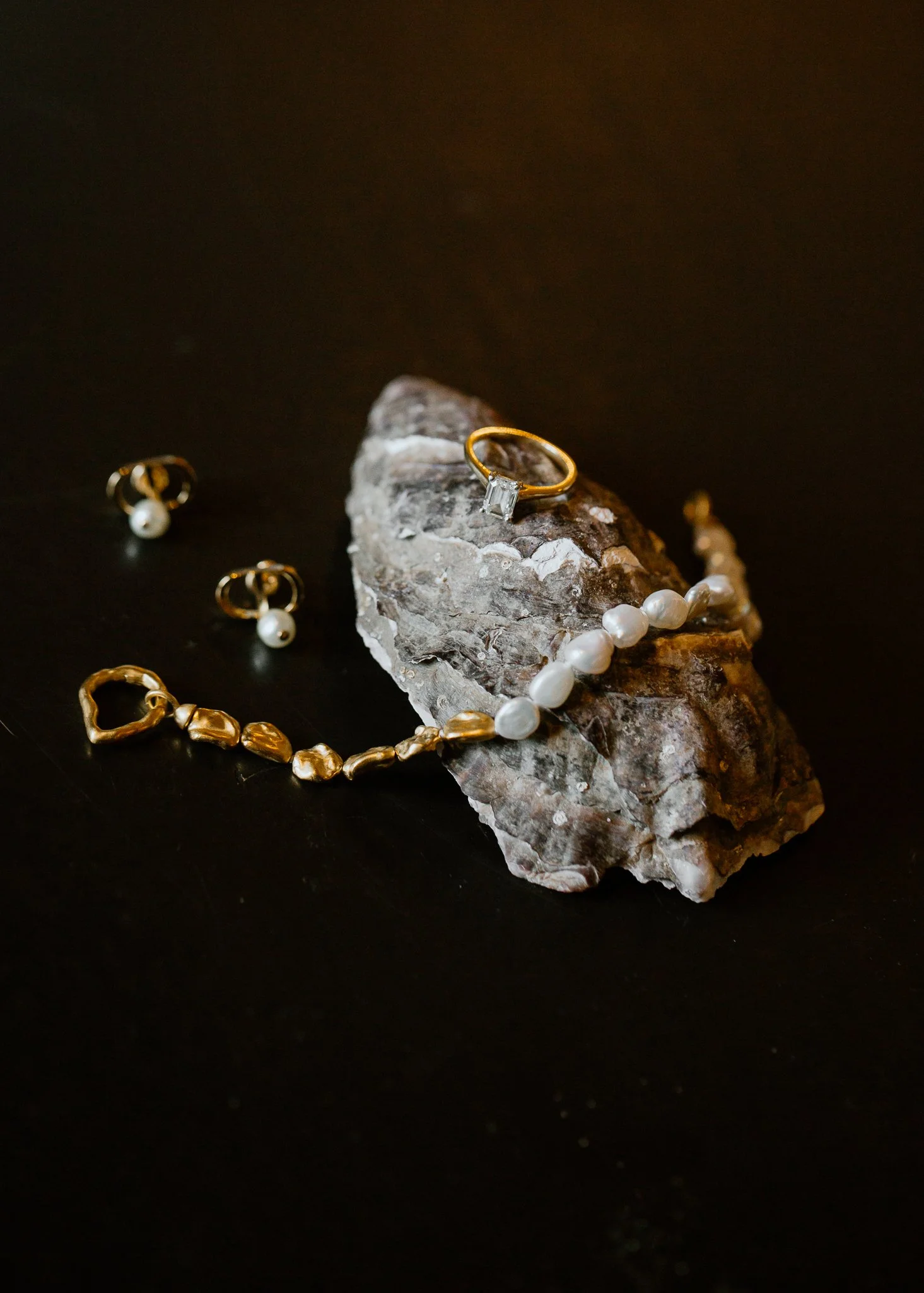 Elegant Dior bride's wedding jewellery