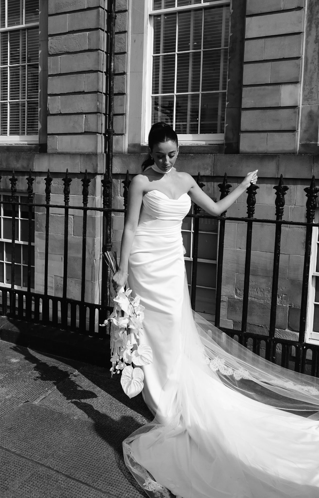 glasgow-modern-wedding-at-blythswood-square-hotel-50.jpg
