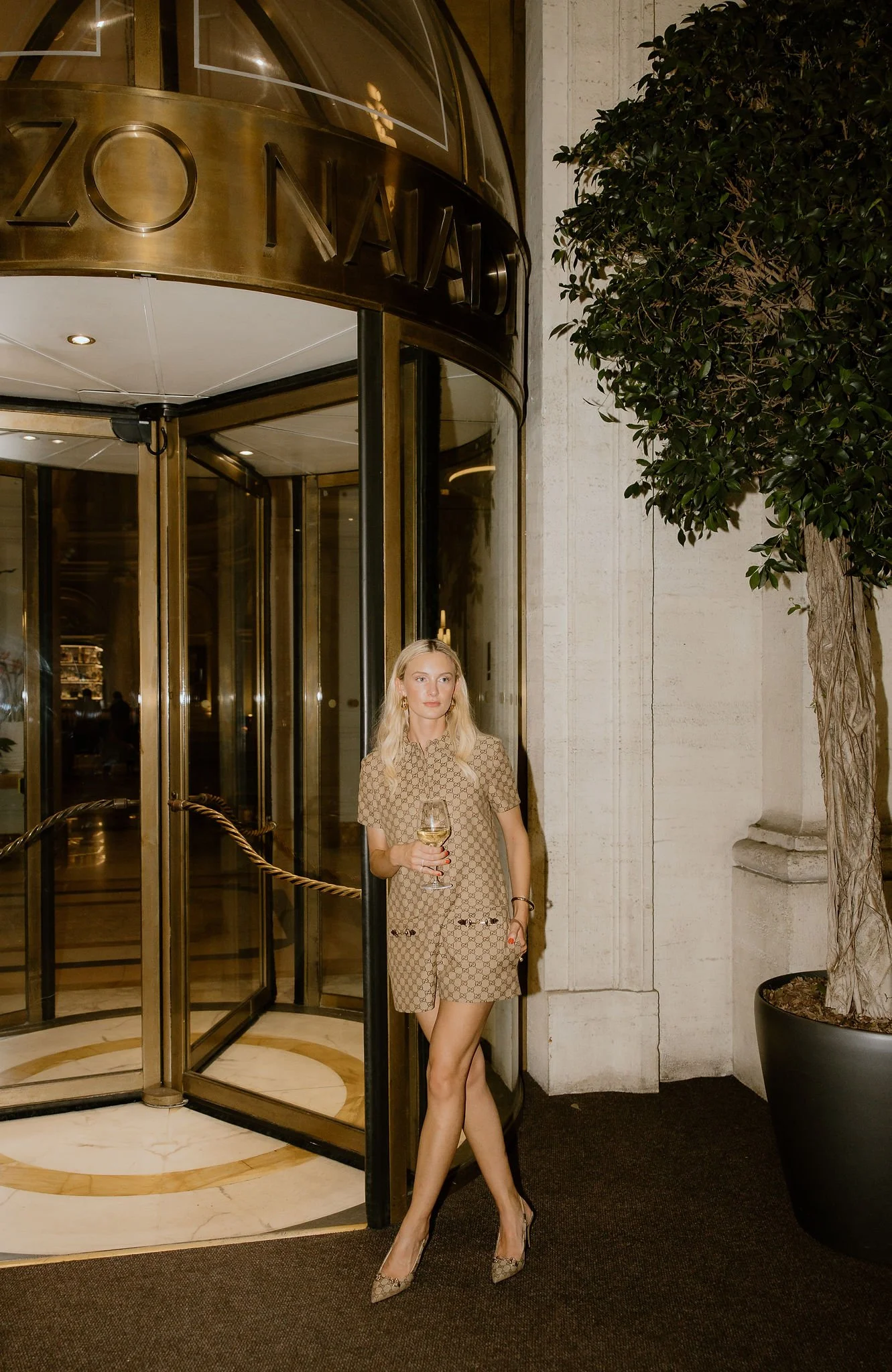 Luxury Wedding party photographer at Anantara Hotel in Rome