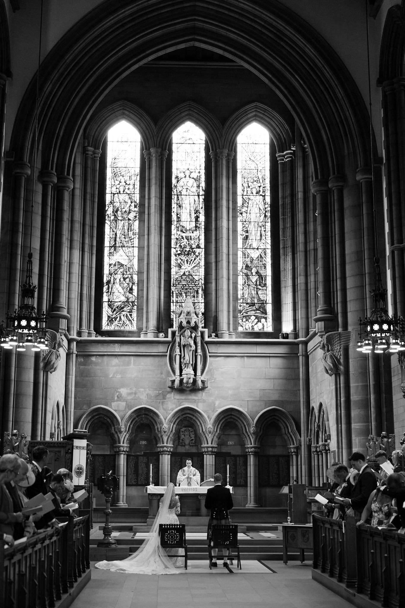 Glasgow University Chapel wedding photographer in Glasgow