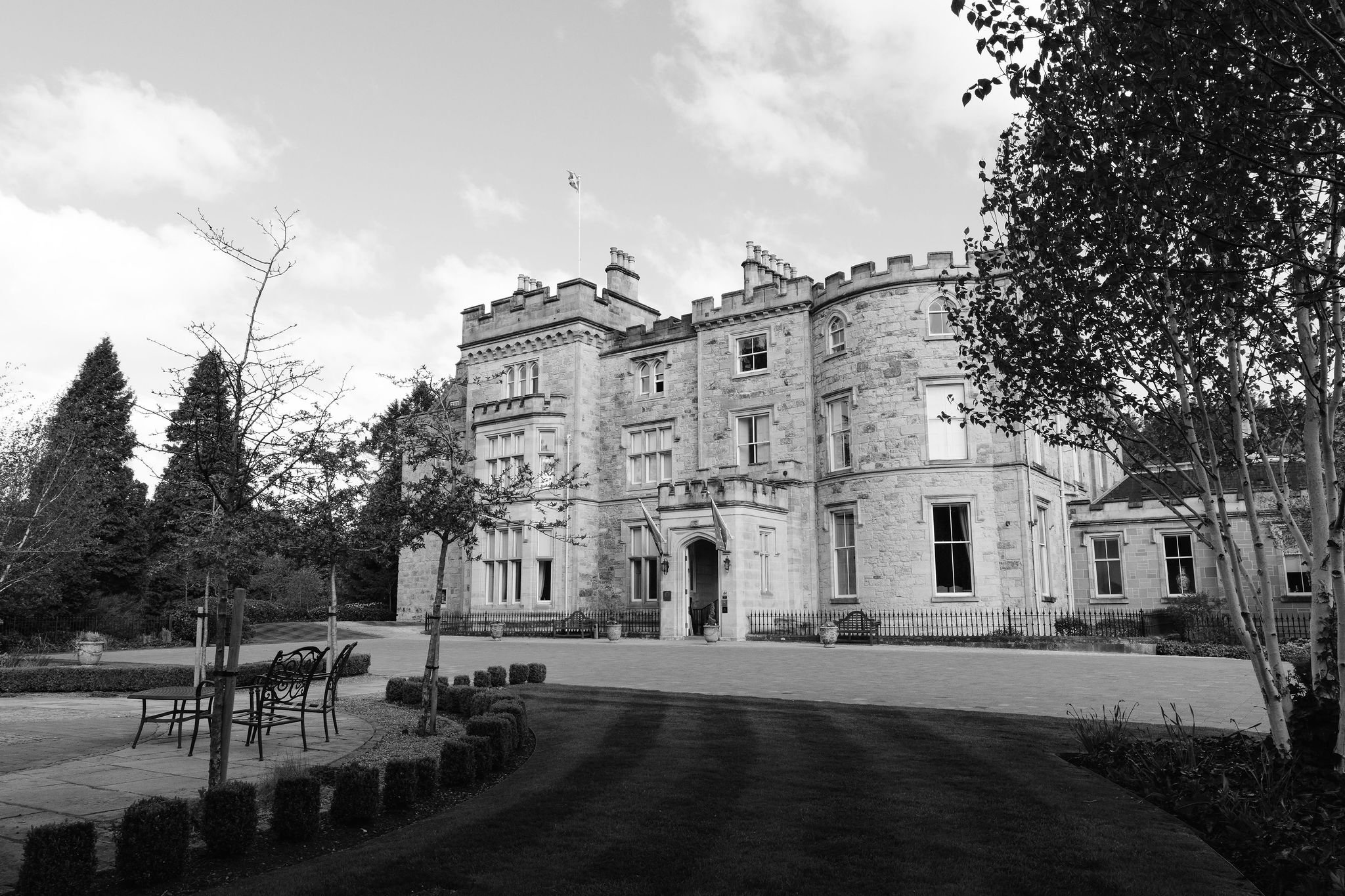 Black and white photo of Crossbasket castle near Glasgow