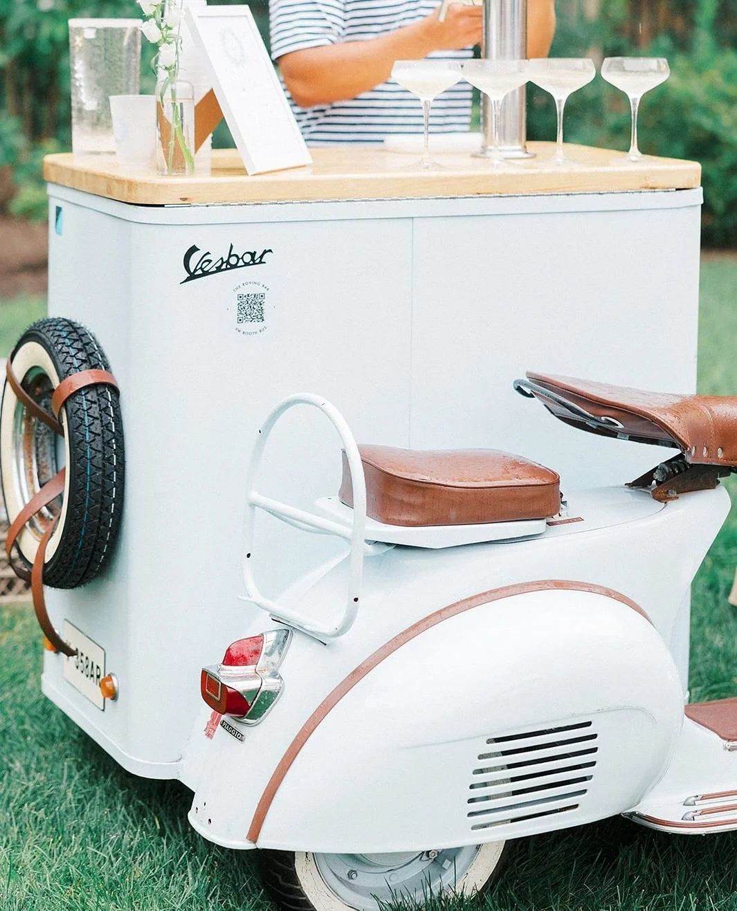 Consider this your sign: a Vesbar belongs at your wedding 🥂⁠
⁠
Planning + Design | @gildedlilyevents⁠
Photography | @jillsahner⁠
Cinema | @bernardifilms⁠
Rentals | @dovetailrentals⁠
Market Umbrellas | @designsbymagnolia⁠
Linen | @bbjlatavola⁠
Vespa 