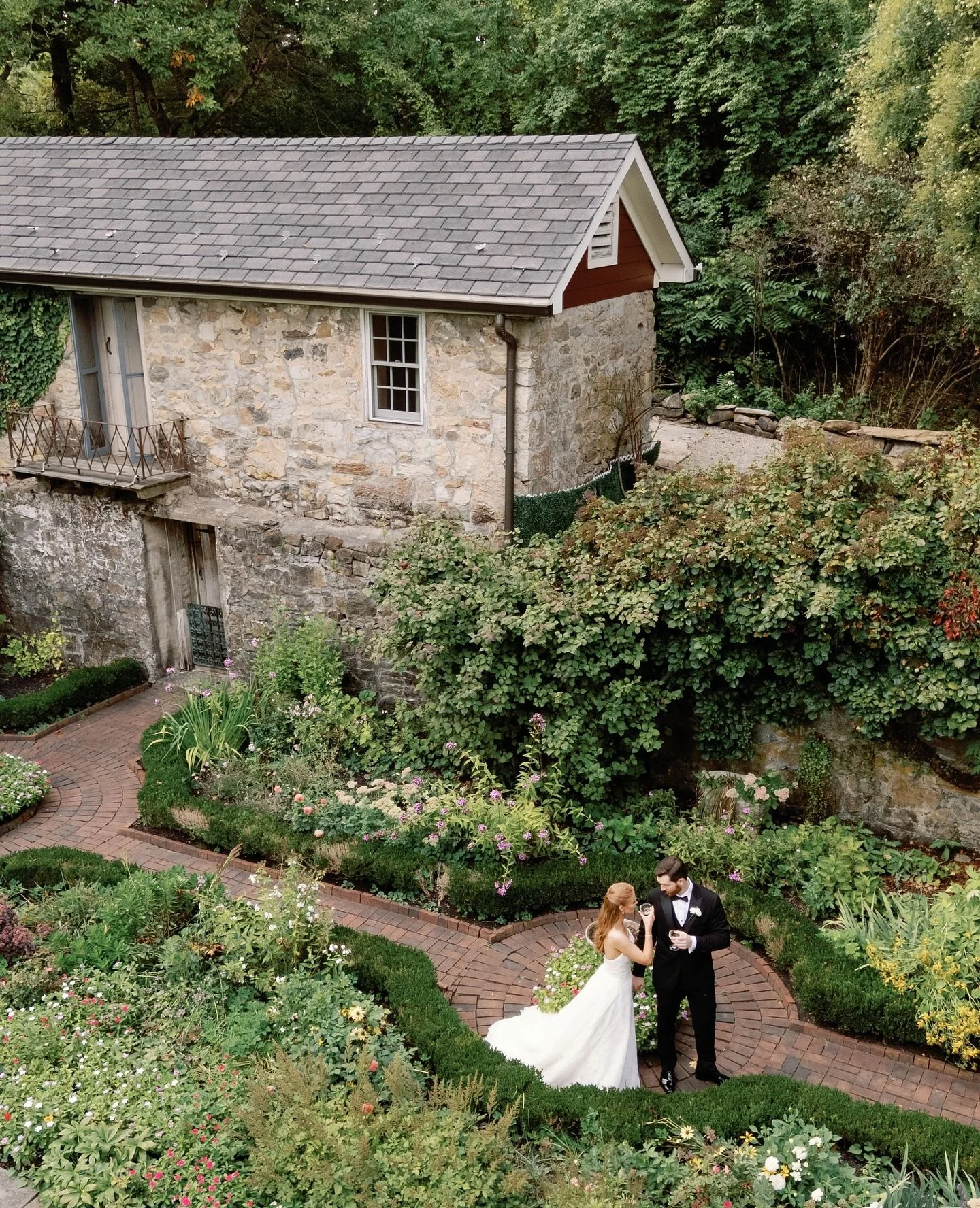 A love as timeless as the garden they walked through 🌿⁠
⁠
Planning + Design | @gildedlilyevents⁠
Photography | @mary.dougherty⁠
Cinema | @tonemedia⁠
Stationery | @craneandpalette⁠
Rentals | @whitegloverentals⁠
Linens | @nuagedesignsinc⁠
Florist | @c