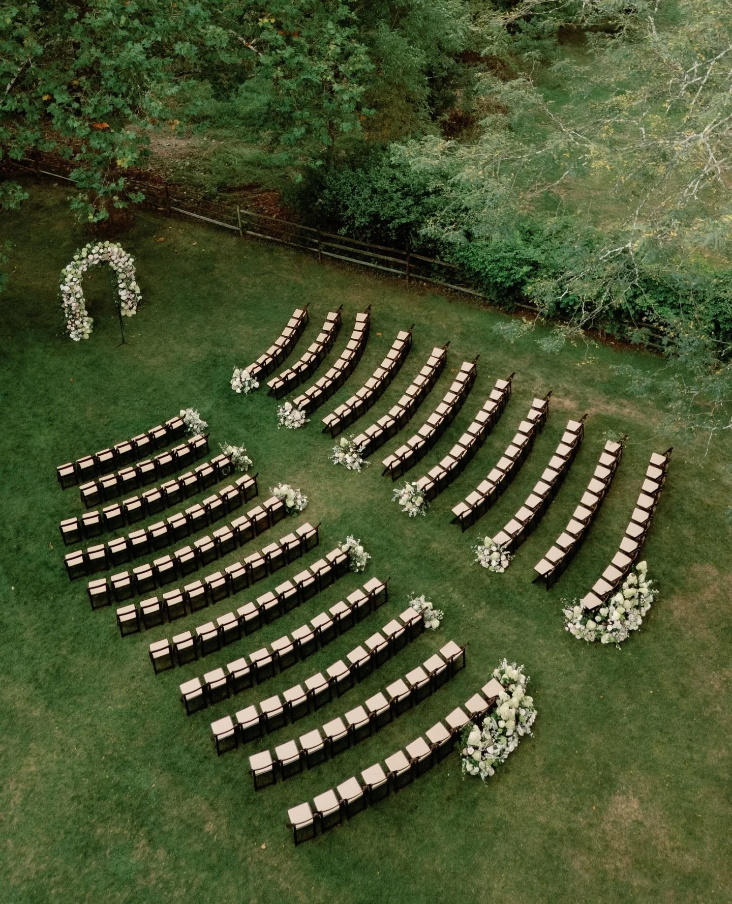 A true whirlwind - yet, every photo is thoroughly A + J ⁠
⁠
Planning + Design | @gildedlilyevents⁠
Photography | @mary.dougherty⁠
Cinema | @tonemedia⁠
Stationery | @craneandpalette⁠
Rentals | @whitegloverentals⁠
Linens | @nuagedesignsinc⁠
Florist | @