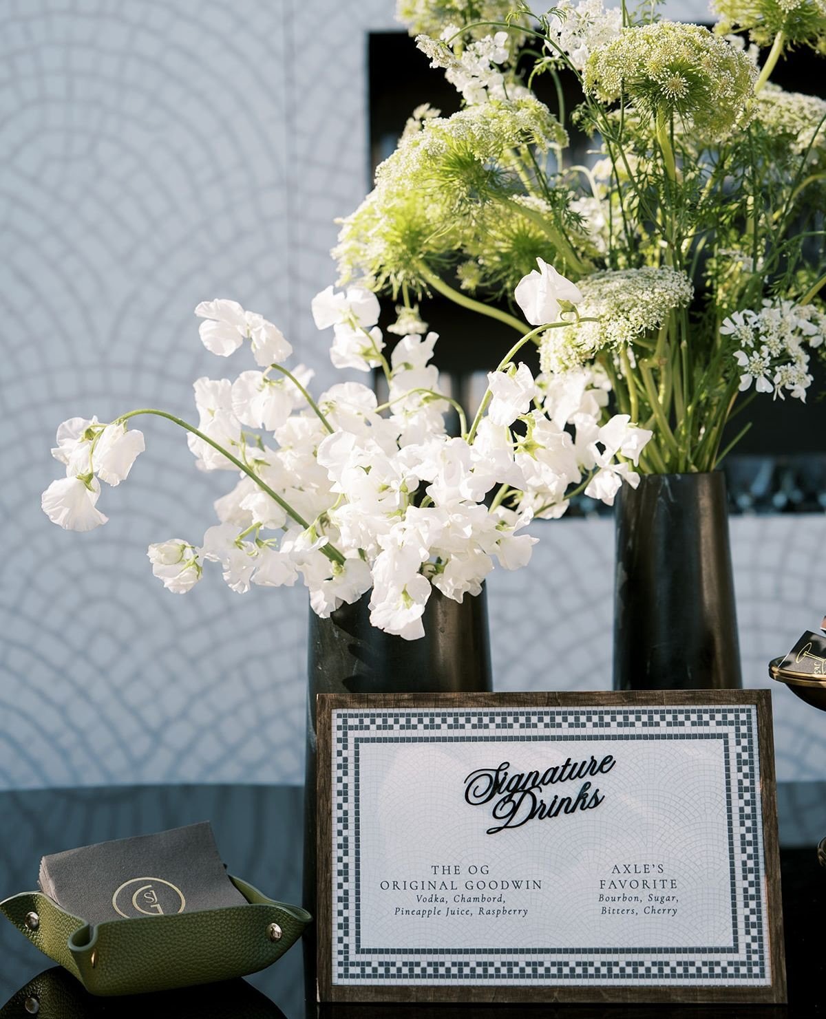Nothing beats signature drinks + that golden hour glow 🌟⁠
⁠
Planning + Design | @gildedlilyevents⁠
Caterer | @marciaseldencatering⁠
Photography | @sophiekayephotography⁠
Cinema | @nstpictures ⁠
Tent, Flooring + Generator | @greenwichtentco⁠
Rentals 