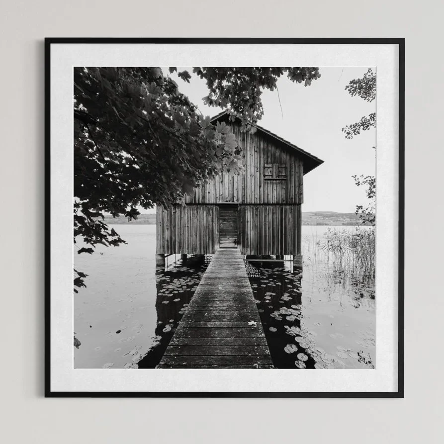 photo26 Edition: Schwarzweiss im Quadrat - Auf Stelzen, Bootshäuser am Hallwilersee