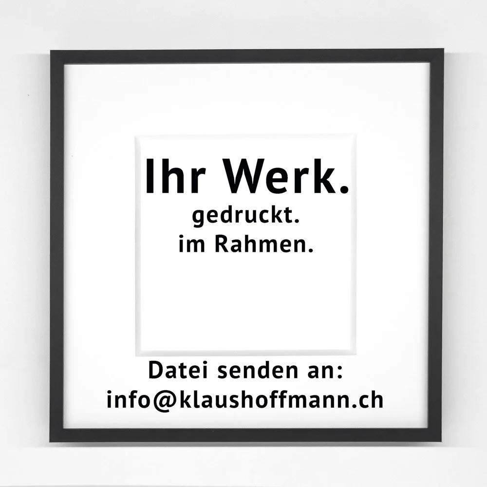 Ihr Werk - Kleines Schwarzes gedruckt, gerahmt und versendet.