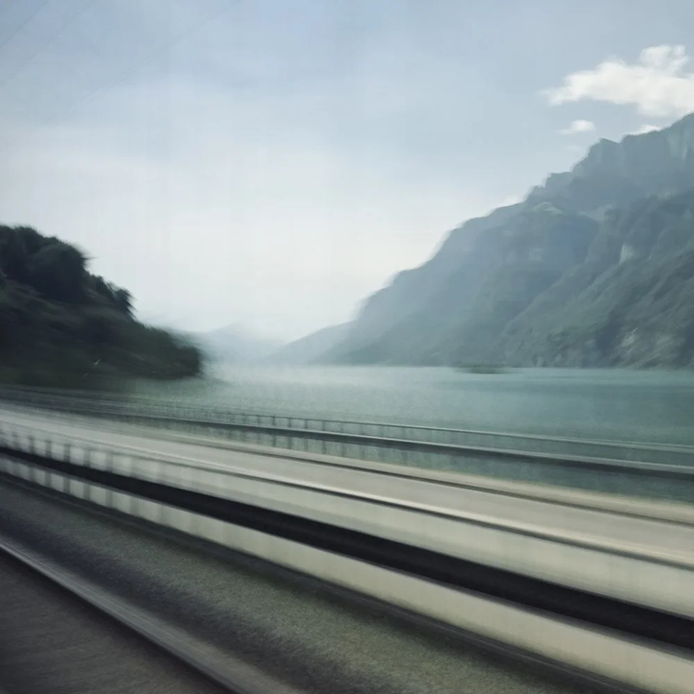 Kleines Schwarzes 0004. iPhone Art - long exposure - Walenstadt am Walensee - out of the train 2026