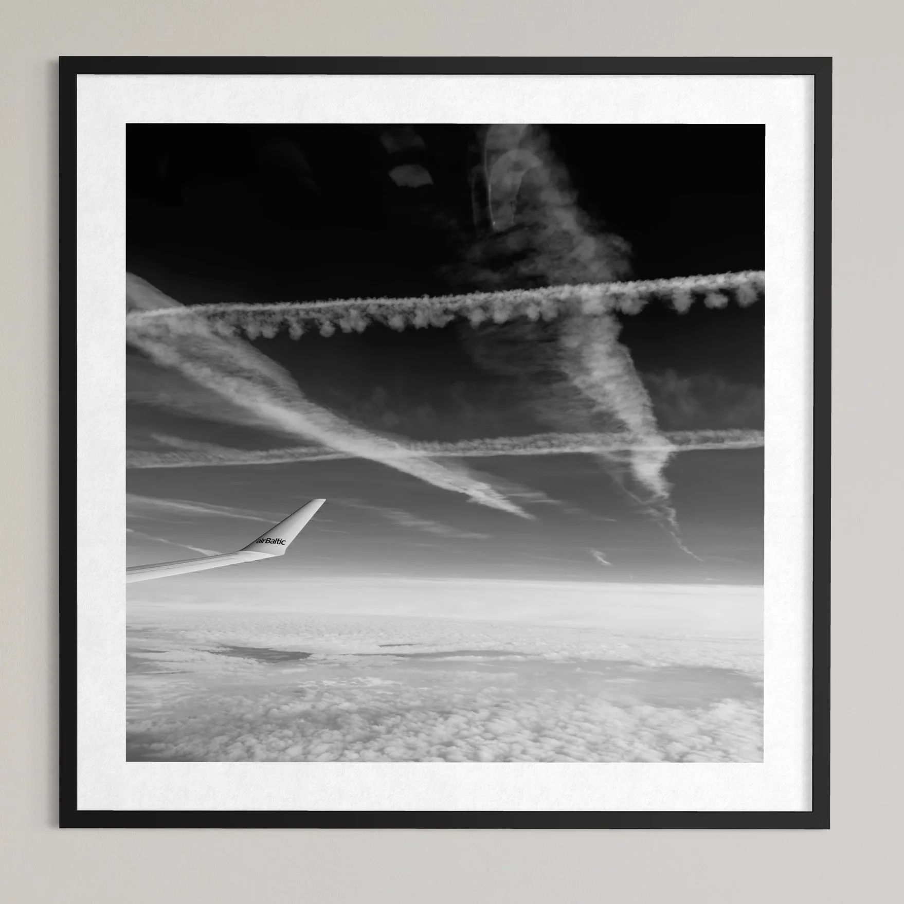 Schwarzweiss im Quadrat -  iPhone Fotografie: Himmel über Fulda Air Baltic Swiss Lufthansa