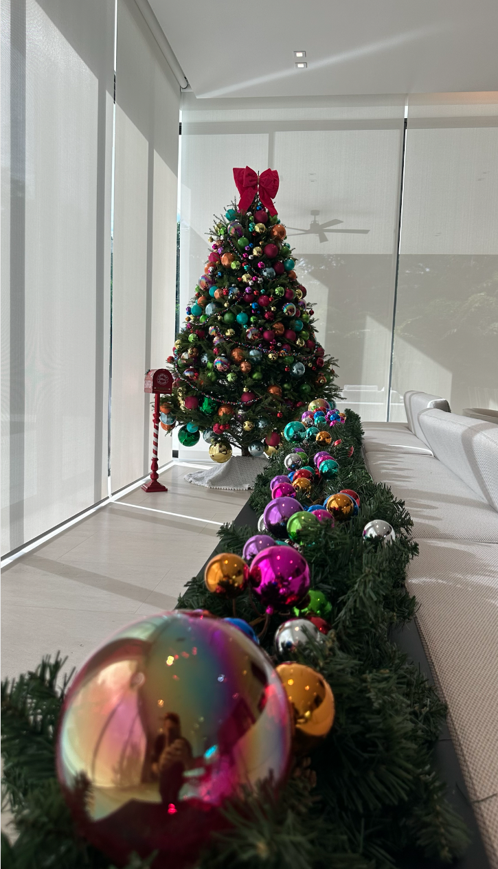 office building christmas decoration beautiful lobby christmas