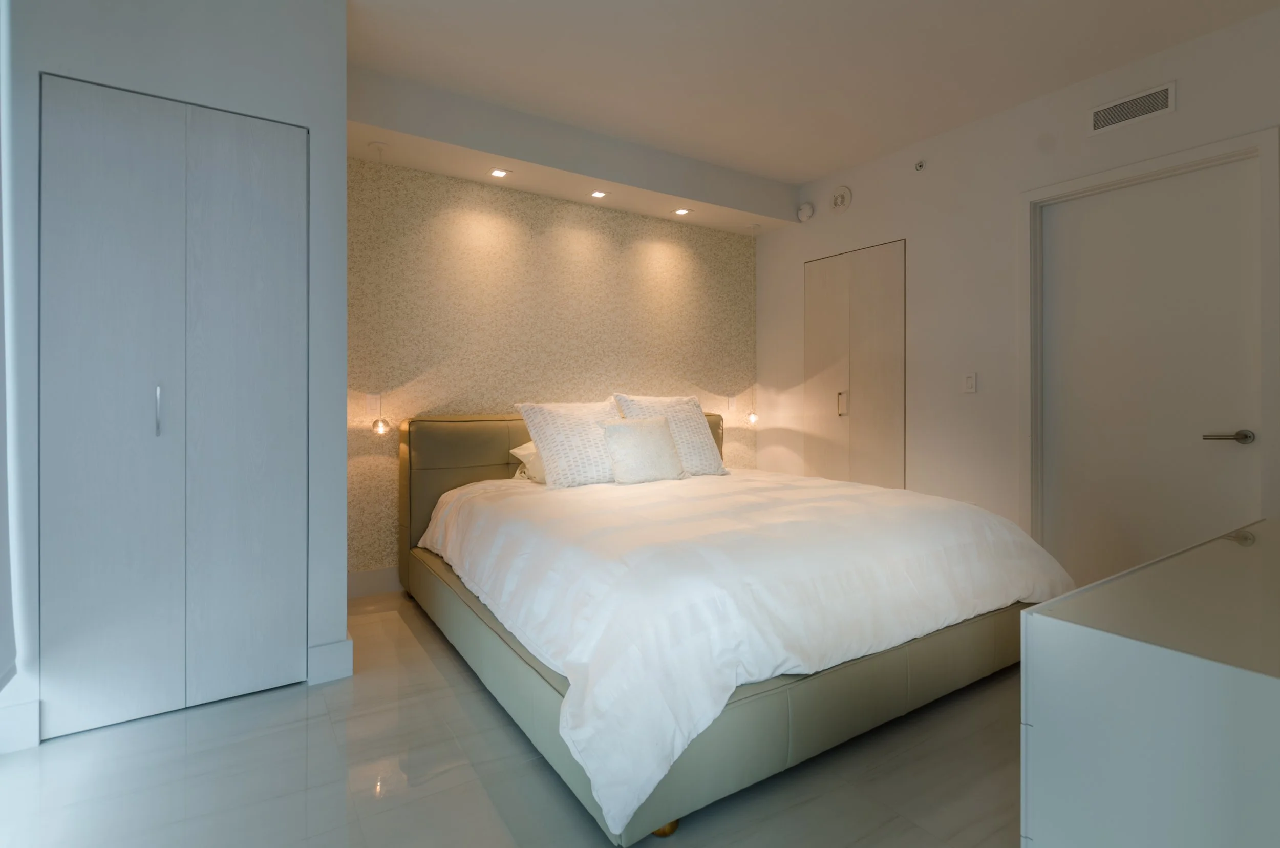 Master bedroom 2.jpg