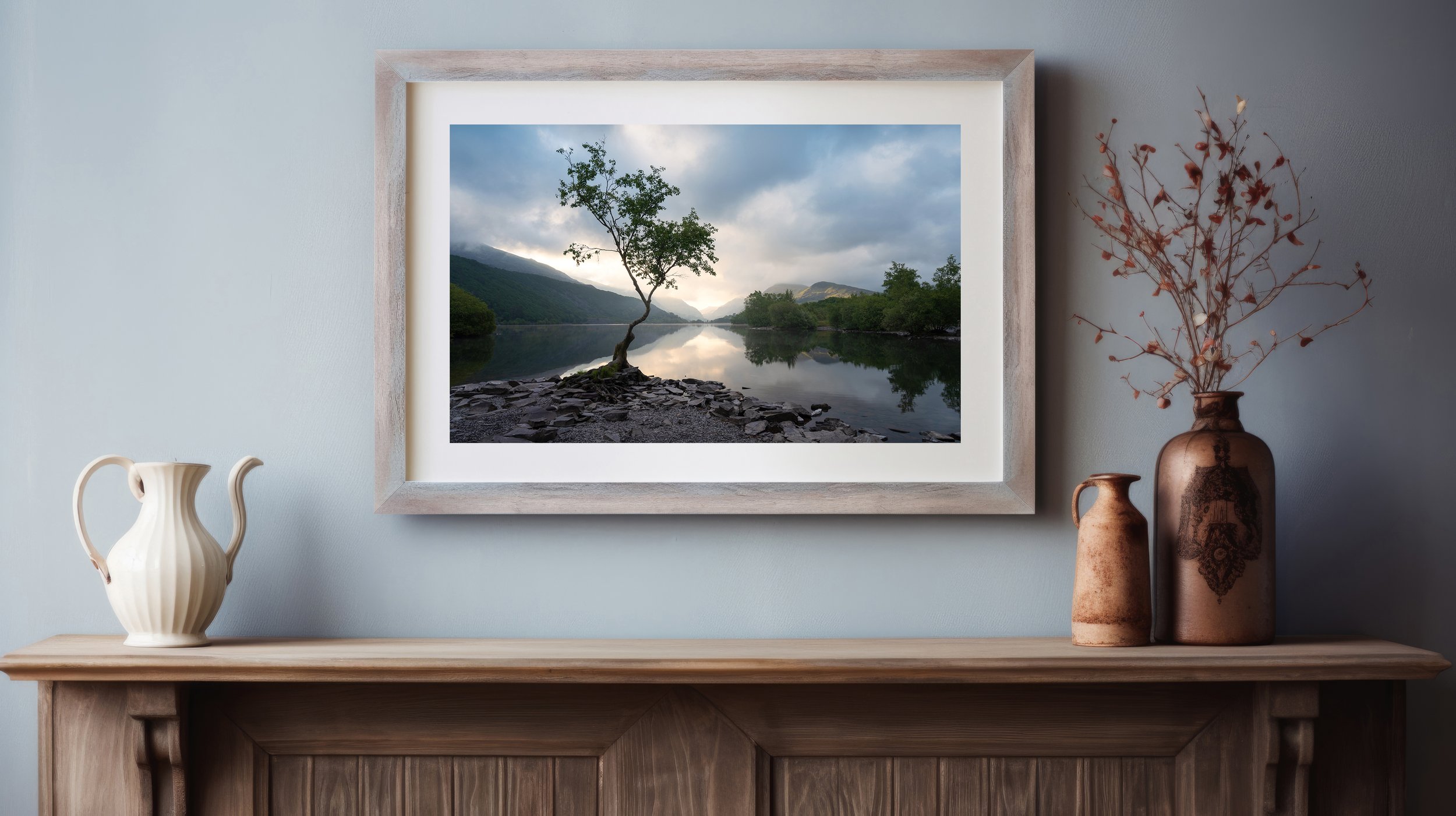 Llyn Padarn lone tree frame.jpg