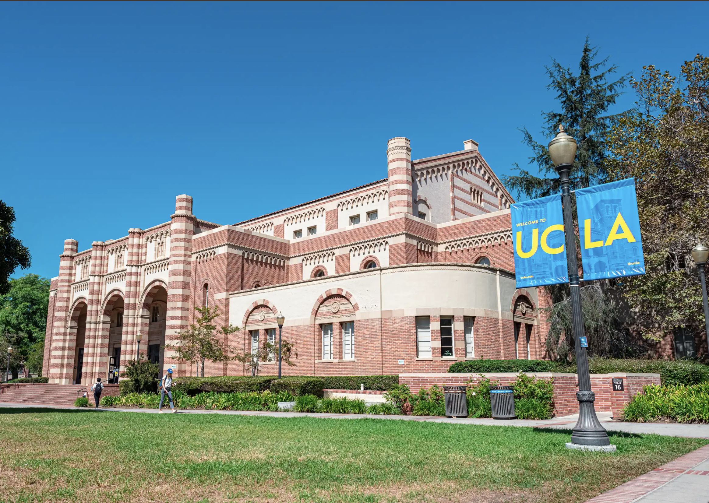 UCLA Career Program Introduces High School Students to Roofing Industry