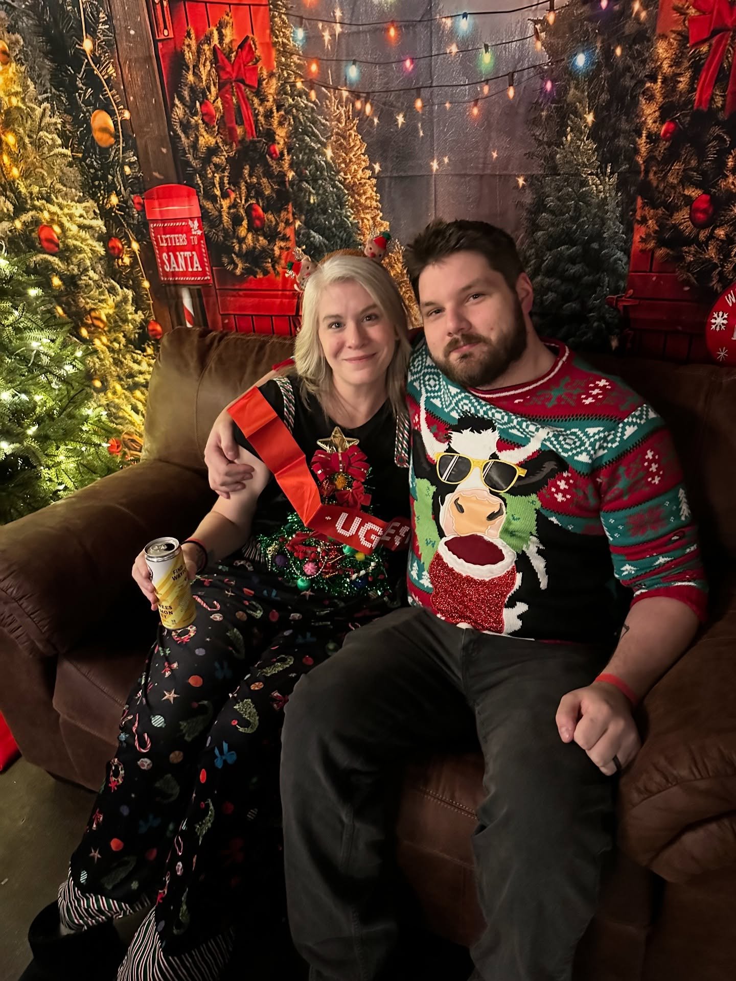 𝐀𝐍𝐎𝐓𝐇𝐄𝐑 𝐬𝐭𝐞𝐥𝐥𝐚𝐫 𝐰𝐞𝐞𝐤 𝐚𝐭 𝐀𝐅𝐁𝐂! Thank you for bringing your good energy and holiday spirit to our brewery taproom. Let&rsquo;s do it again this week!!!

📸Thank you @lynn.krauss.12 for your pics of Jr. Krauss &amp; The Shakes! (