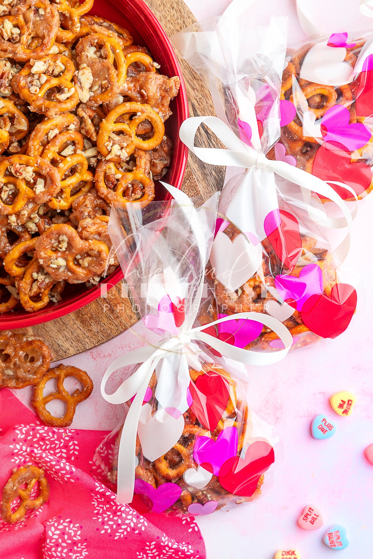 Toffee Cinnamon Pecan Mini Pretzels- LRWM-18.jpg