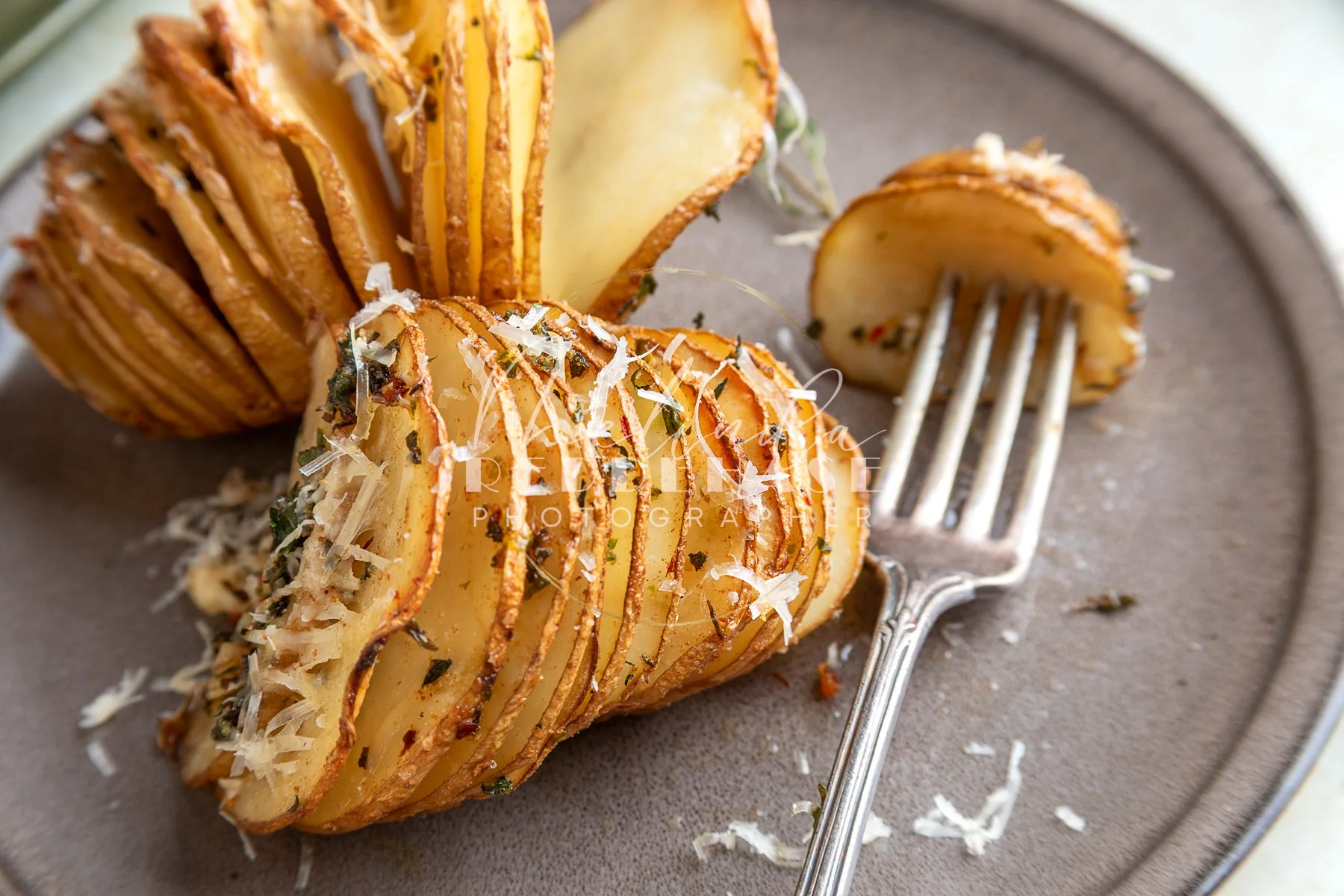 Brown Butter Garlic Herb Hasselback Potatoes- LRWM-- HR-51.jpg