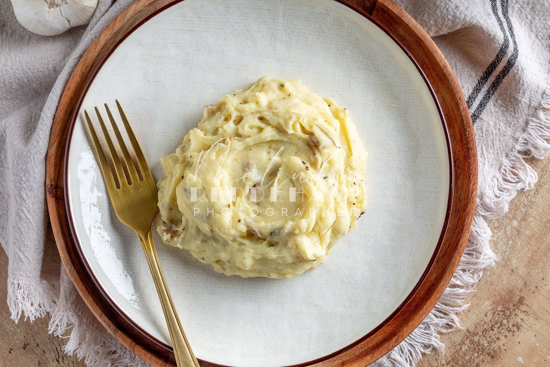 Creamy Roasted Garlic Mashed Potatos- LRWM-19.jpg