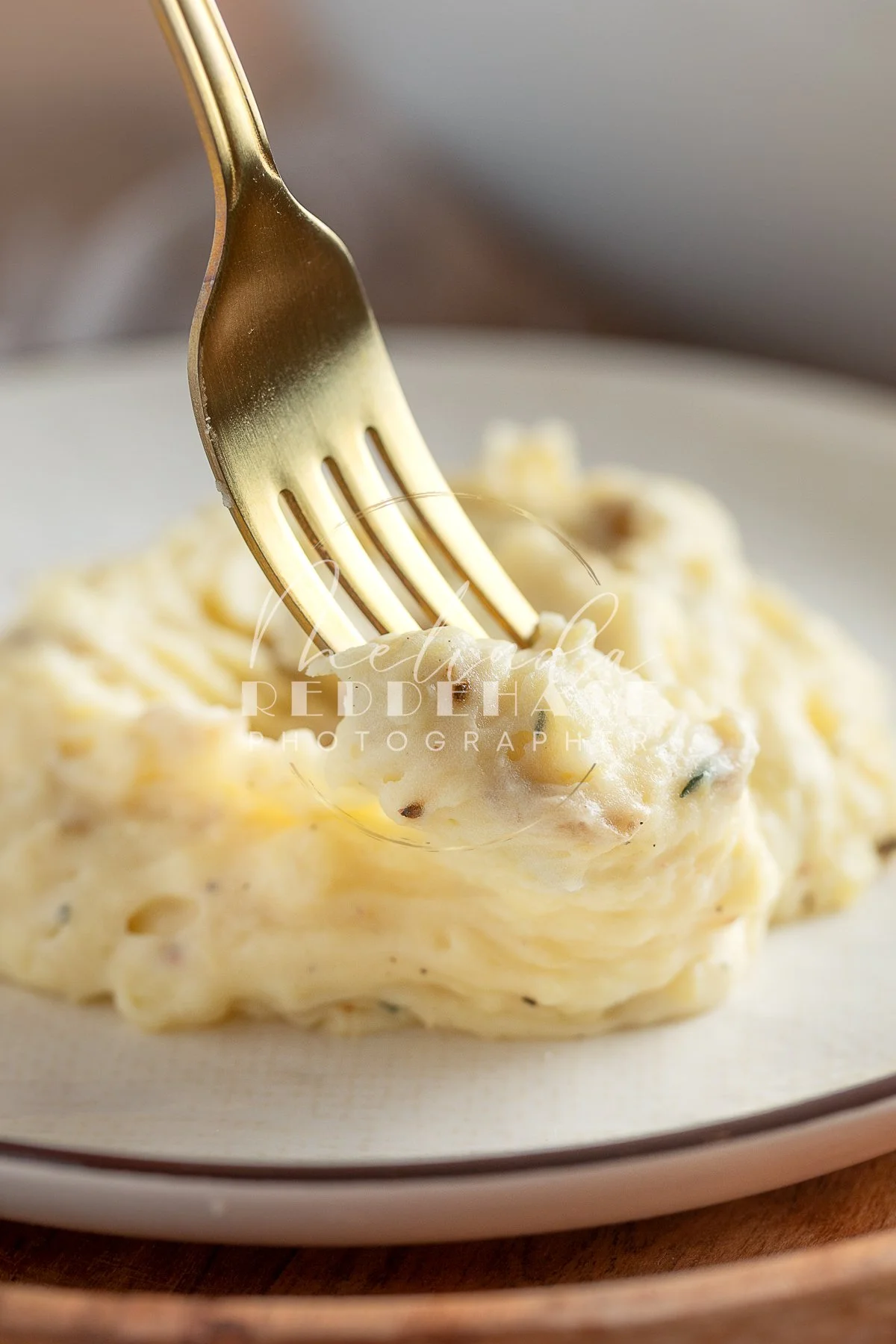 Creamy Roasted Garlic Mashed Potatos- LRWM-20.jpg