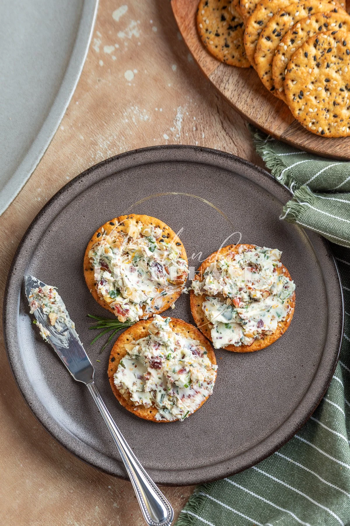 Goat Cheese Log- Toasted Walnut Pecan Herb- LRWM-32.jpg