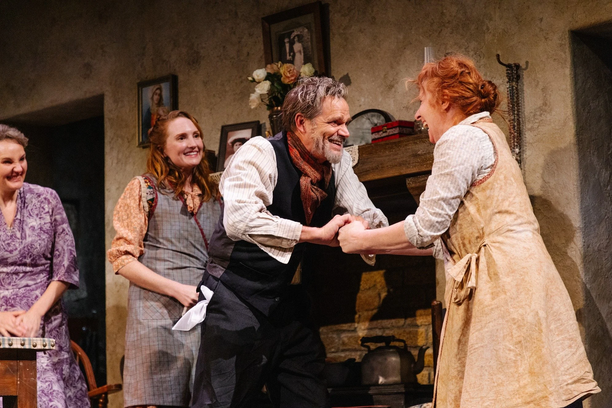 AVS _Dancing_ProductionPhotos_0230.jpg