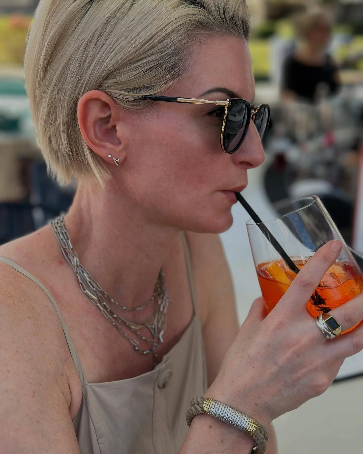 HMDW 💫 Cheers to the long weekend ahead! 

#heartsofash #heartsofash2025 #rebelliouswithasmile #statementjewelry #heartpendant #customjewelry #happymemorialdayweekend