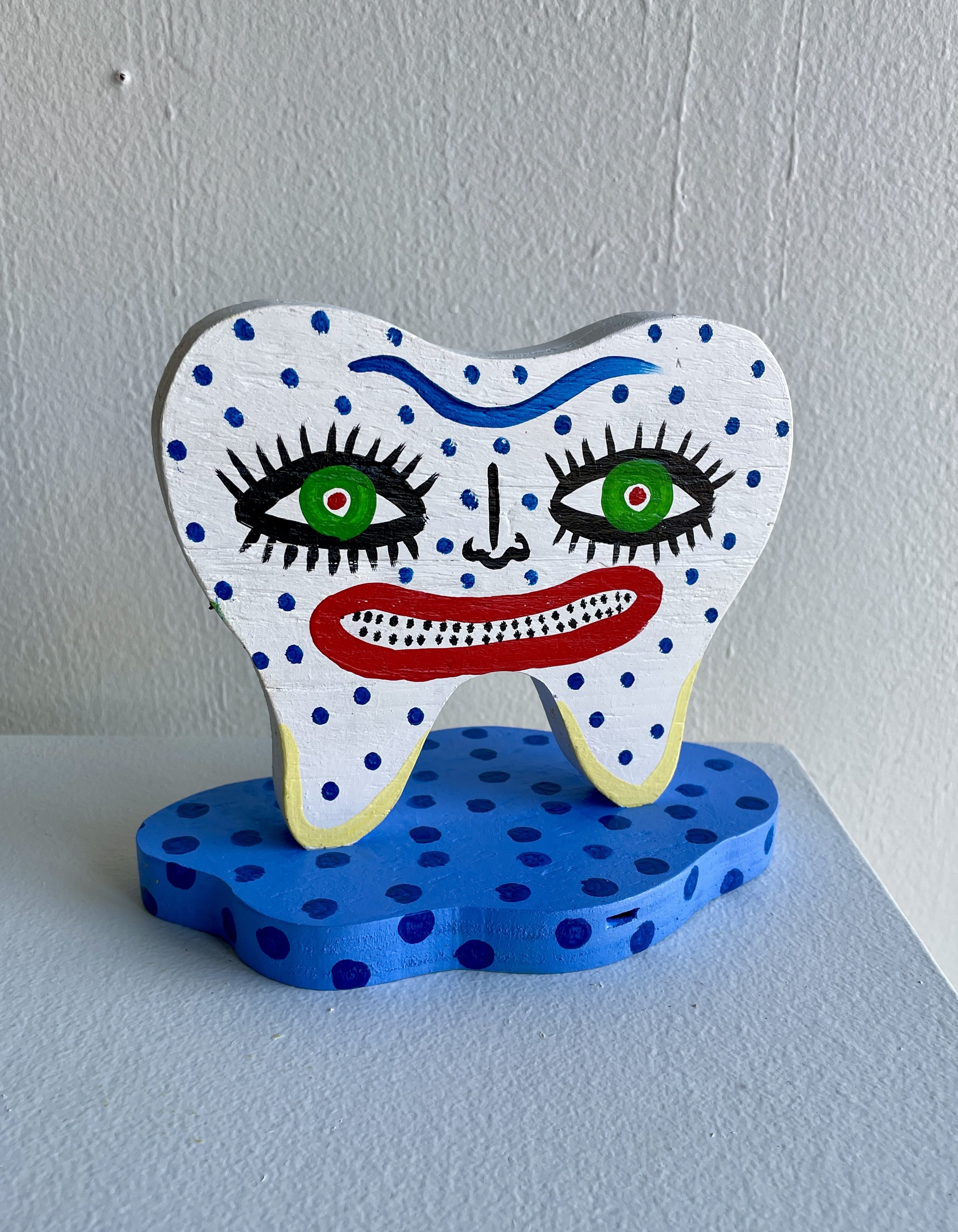 Happy Tooth 2 (green eyes)