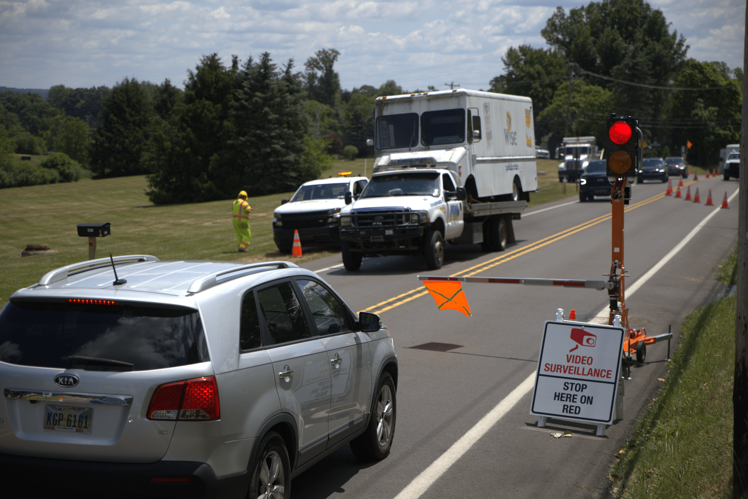 Traffic Control Equipment Guide: Message Boards, Arrow Boards, Drums, and Barricades