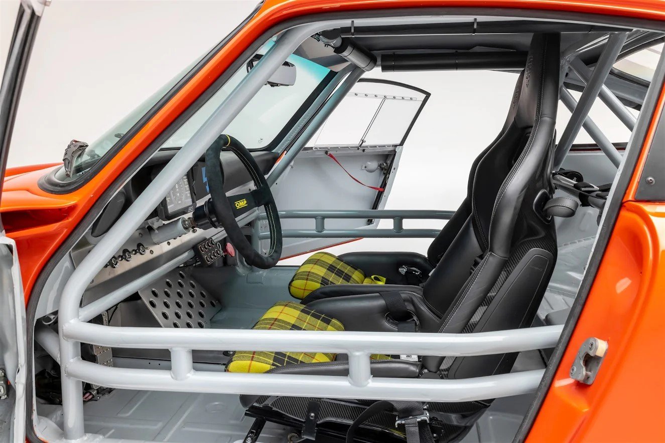 Ruffian Electric Porsche 911 - Left Interior 2