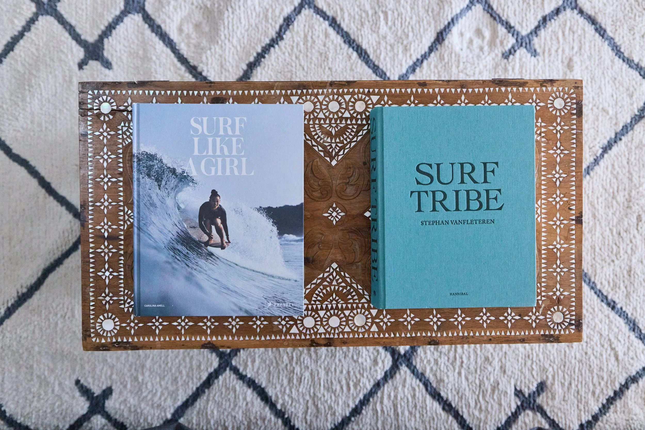 Discovery_Bay-13890_Coffee Table.jpg