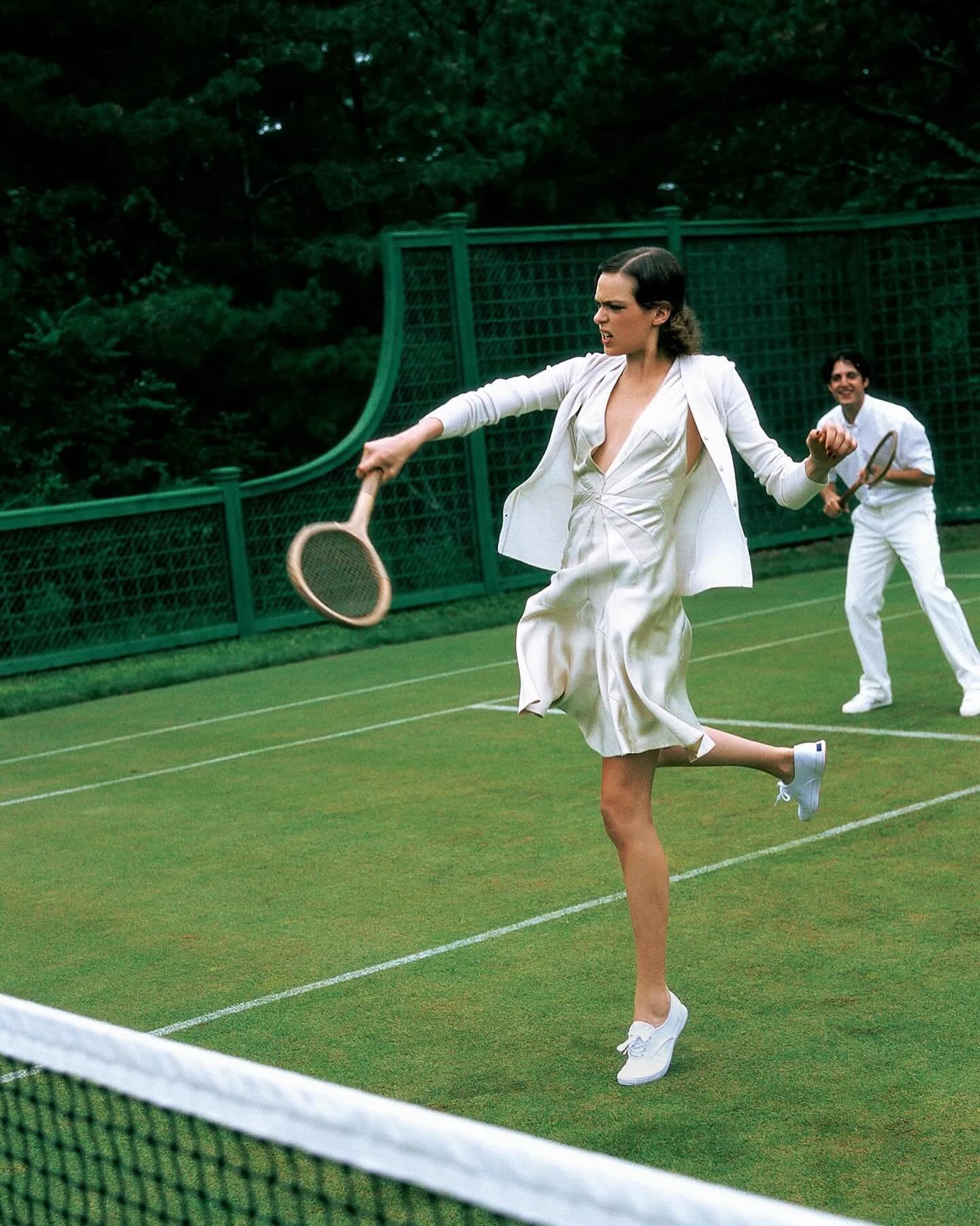 Anyone else fall down a vintage tennis attire rabbit hole recently? 🎾 #tabled #tableddesigns #tenniscore 

Photo by: Arthur Elgort for Vogue