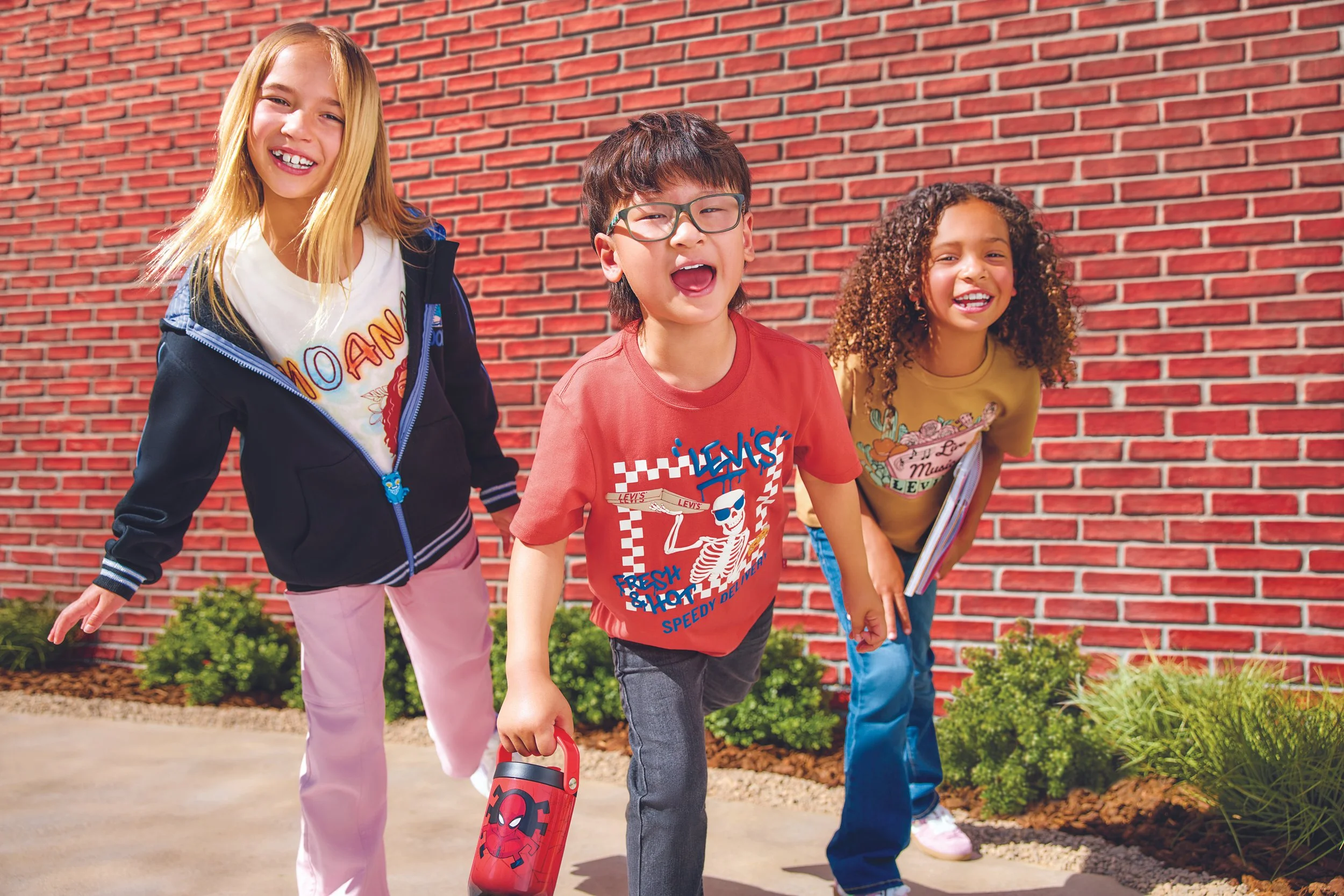 2027_JULY_ISB_BTS_CHILDRENS_APPAREL_03019_R3.jpg
