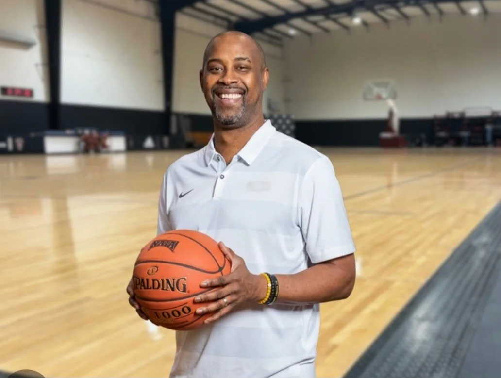 Book Kenny Anderson through Blue Sky Sports & Entertainment for speaking engagements, appearances, and partnerships.