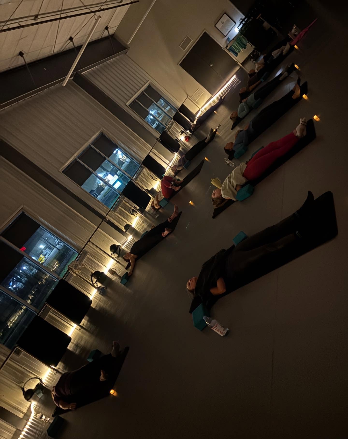 🕯️candlelit yoga🕯️last night was a cozy sweet dream! come join us on Tuesdays at 6:15 throughout the month of December for a slow building class with lots of love💕💕💕 registration available on the MindBody app with @thecornerstonefitnessetown 🩵