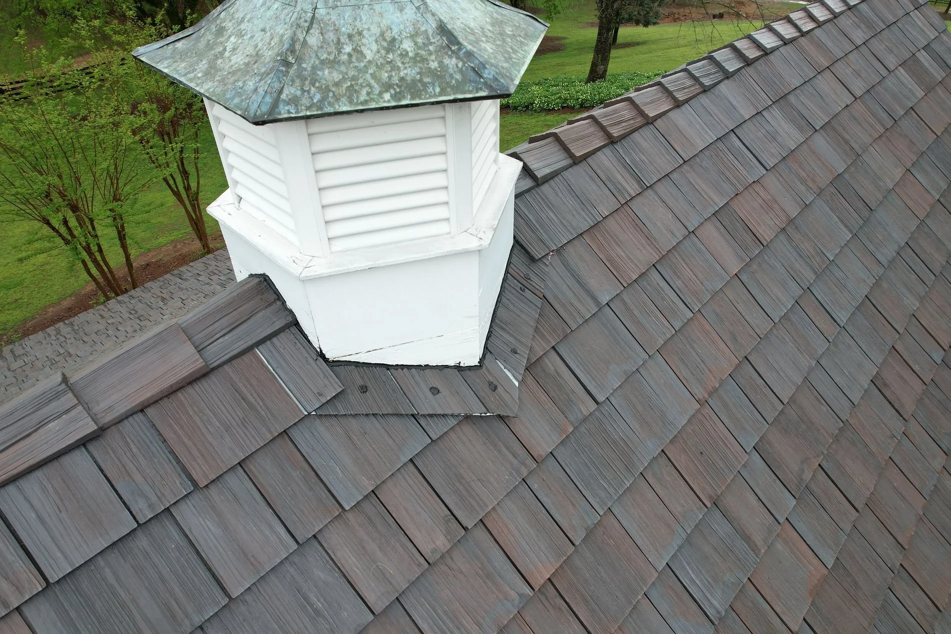 The FORTIFIED Roof Advantage in Mobile AL: How Gulf Coast Homeowners Are Cutting Insurance Costs and Outlasting Hurricane Season