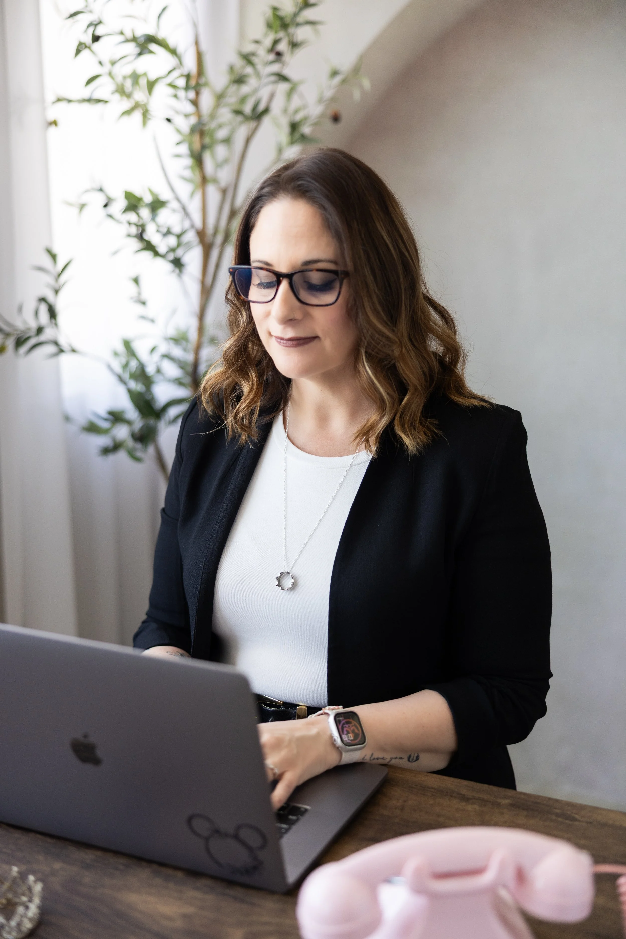 How to Build a Website That Works Like a Digital Showroom