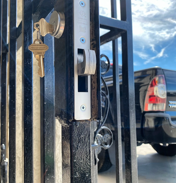 GATE LOCK