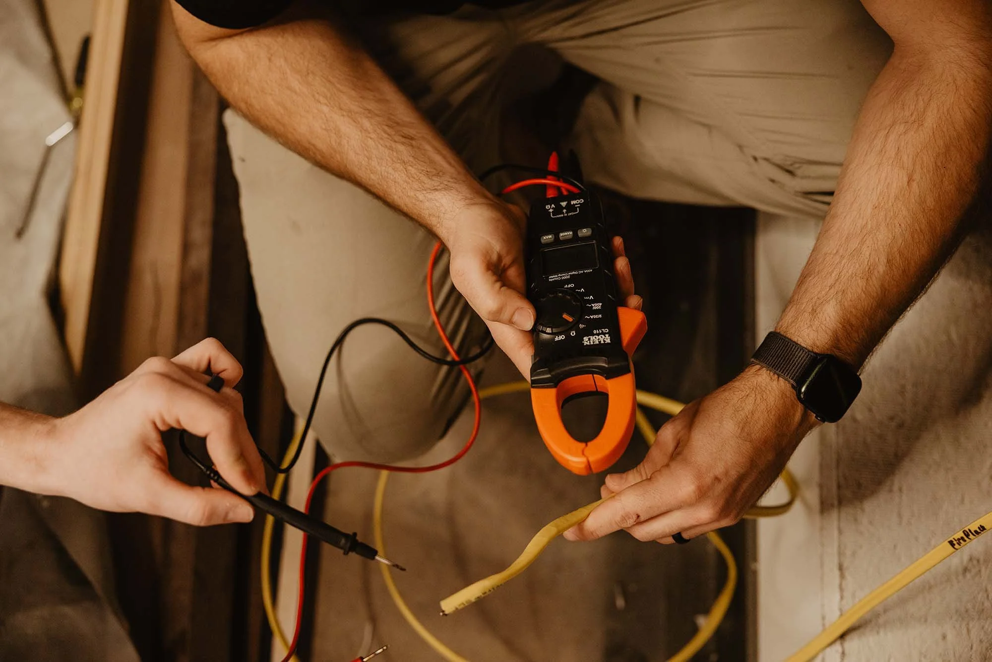 How to Safely Replace an Electrical Outlet: A Step-by-Step Guide ...