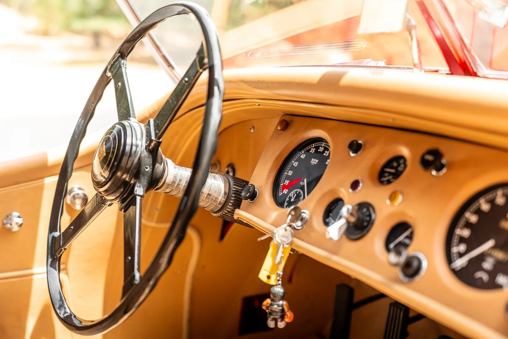56 Jag-075.jpg