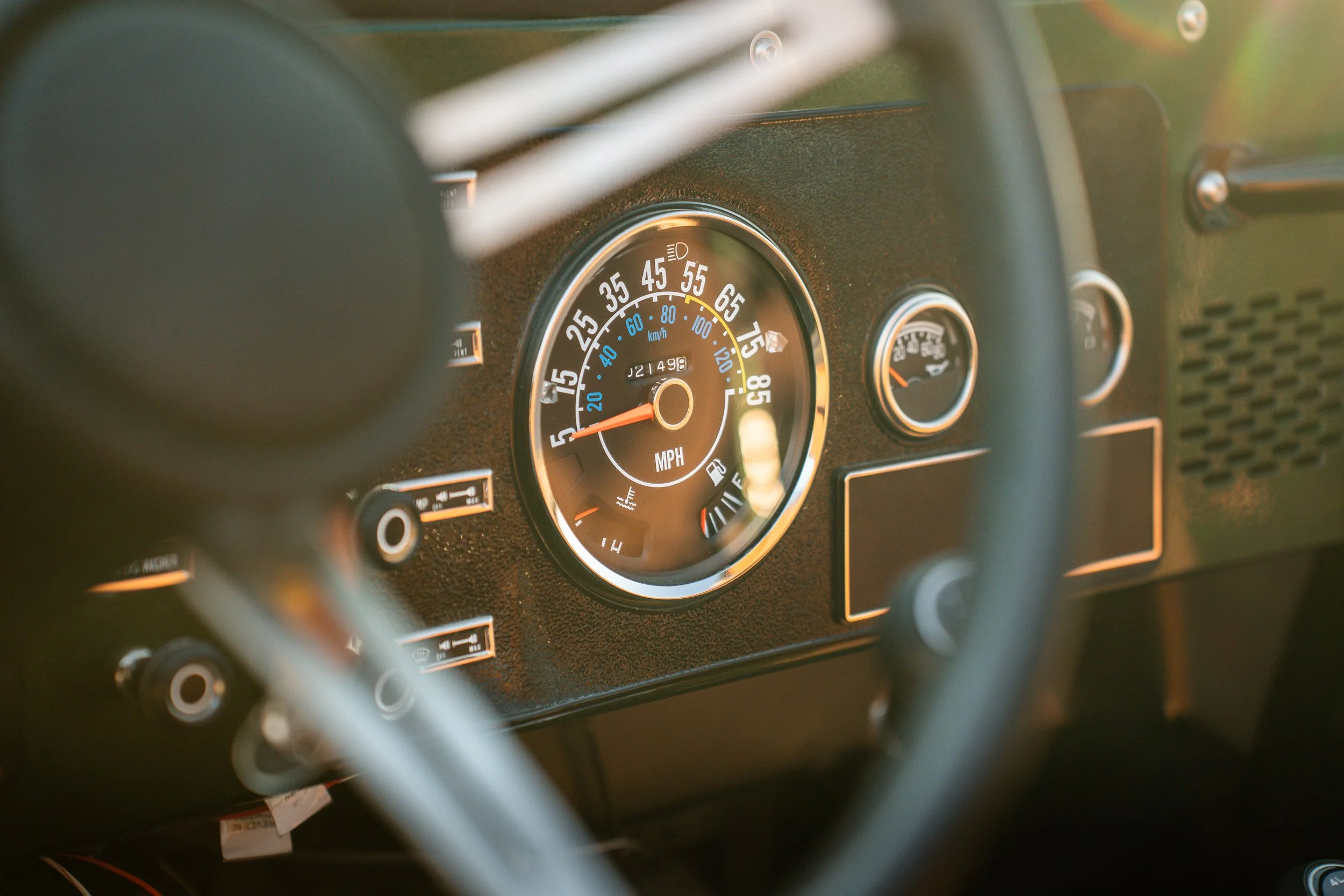 interior-gauges-5.jpg