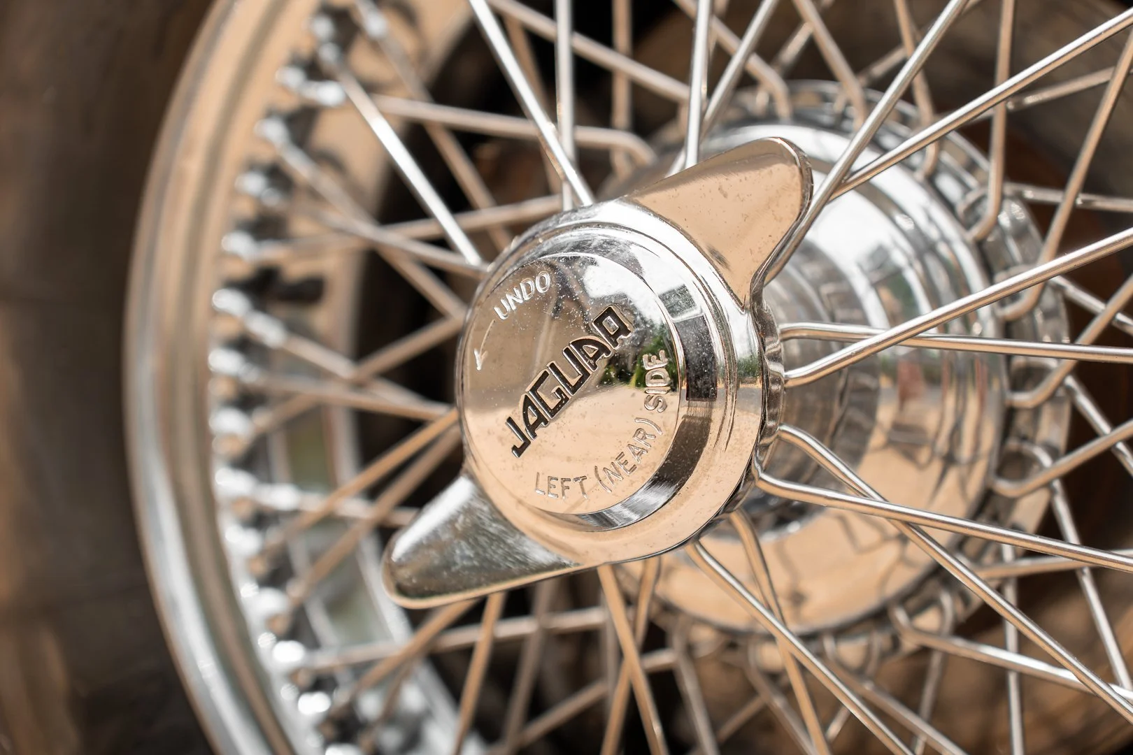 56 Jag-009.jpg