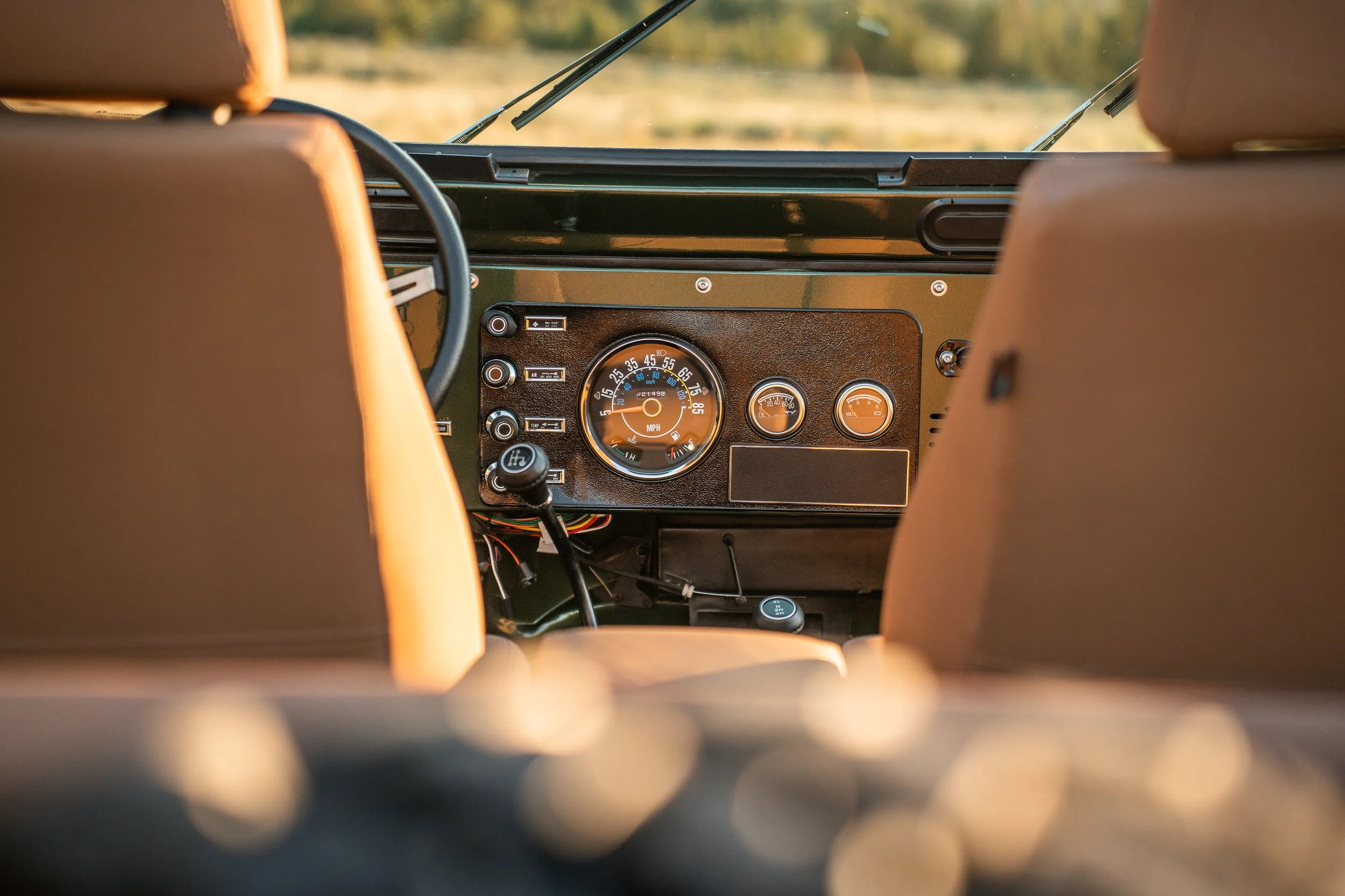 interior-gauges-4.jpg