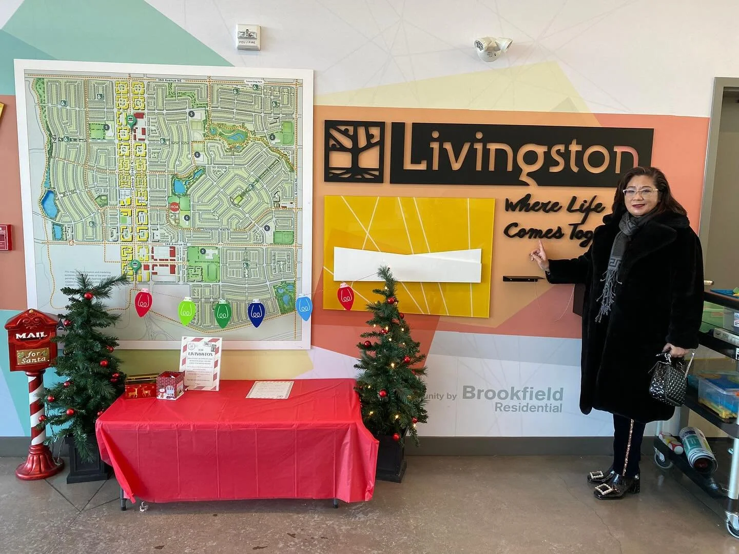 The Livingston Hub - The holiday season is a time for giving and supporting local small businesses. One of the best ways to do this is by visiting Christmas markets, where you can find unique, handmade items from local vendors. Not only does this sup