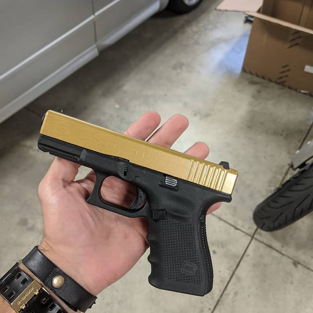 Just wrapped a Glock 19 for a coworker 🤙🏼 3M Gloss Gold Metallic