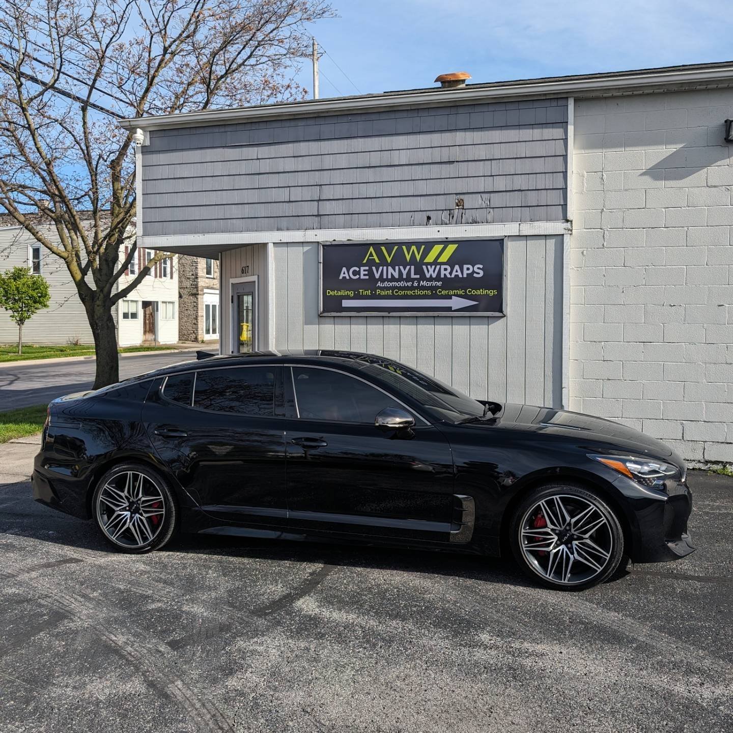 2022 Kia Stinger GT2 AWD

Hitek Carbon IR 15% applied to roll downs and rear
Hitek Carbon 50% applied to front windshield
Side marker's wrapped in gloss black

419-202-1513  Text OR Call us
www.acevinylwraps.com
acevinylwrapsdetailing@gmail.com
Faceb
