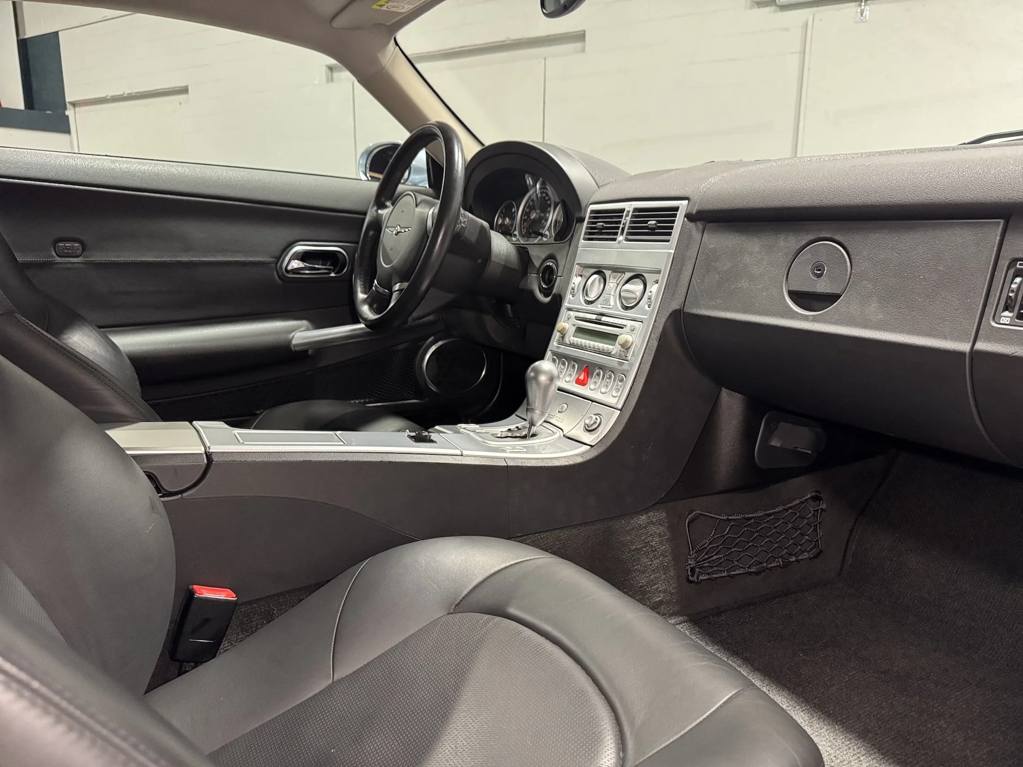 2004_Chrysler_Crossfire_Interior.jpg
