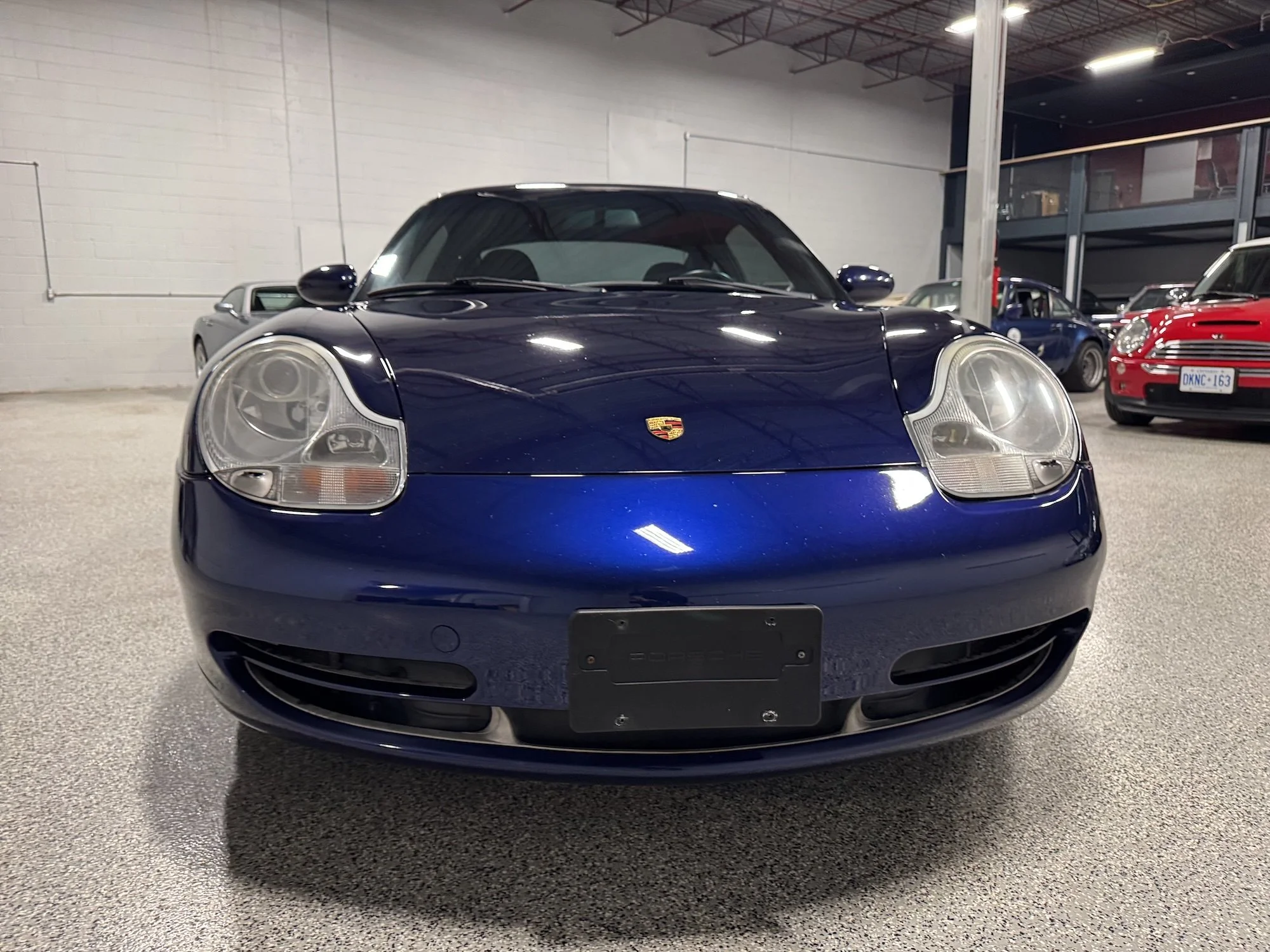 2001_Porsche_966_Carrera_Front.jpg