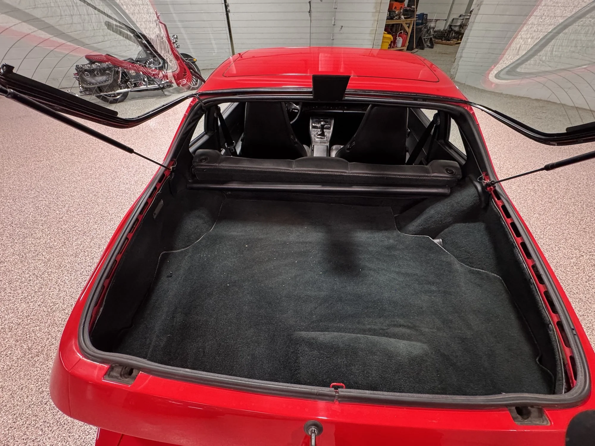 1987 Porsche 944 Turbo Boot.jpeg
