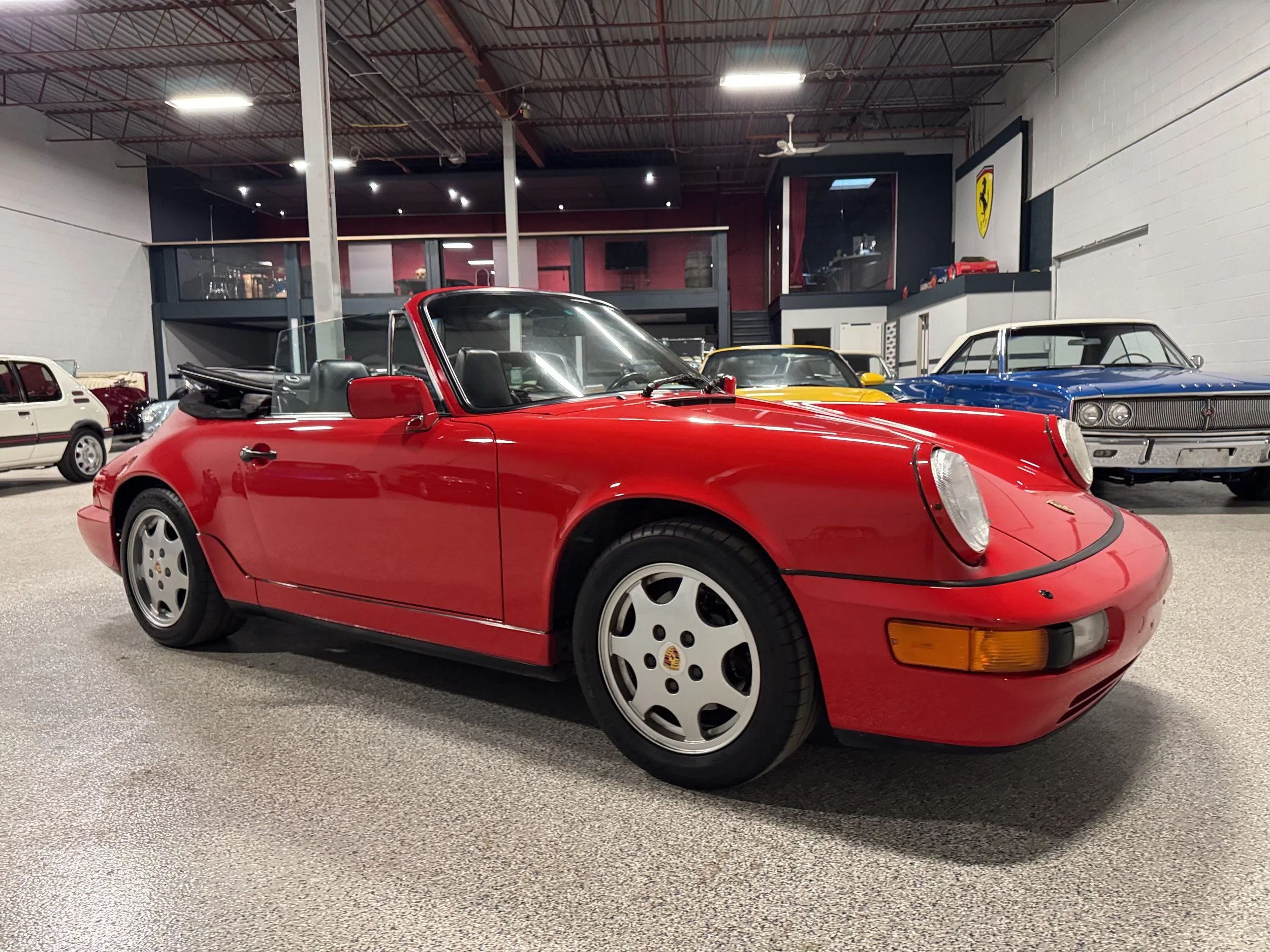 1990_Porsche_911_Carrera_Right.jpeg
