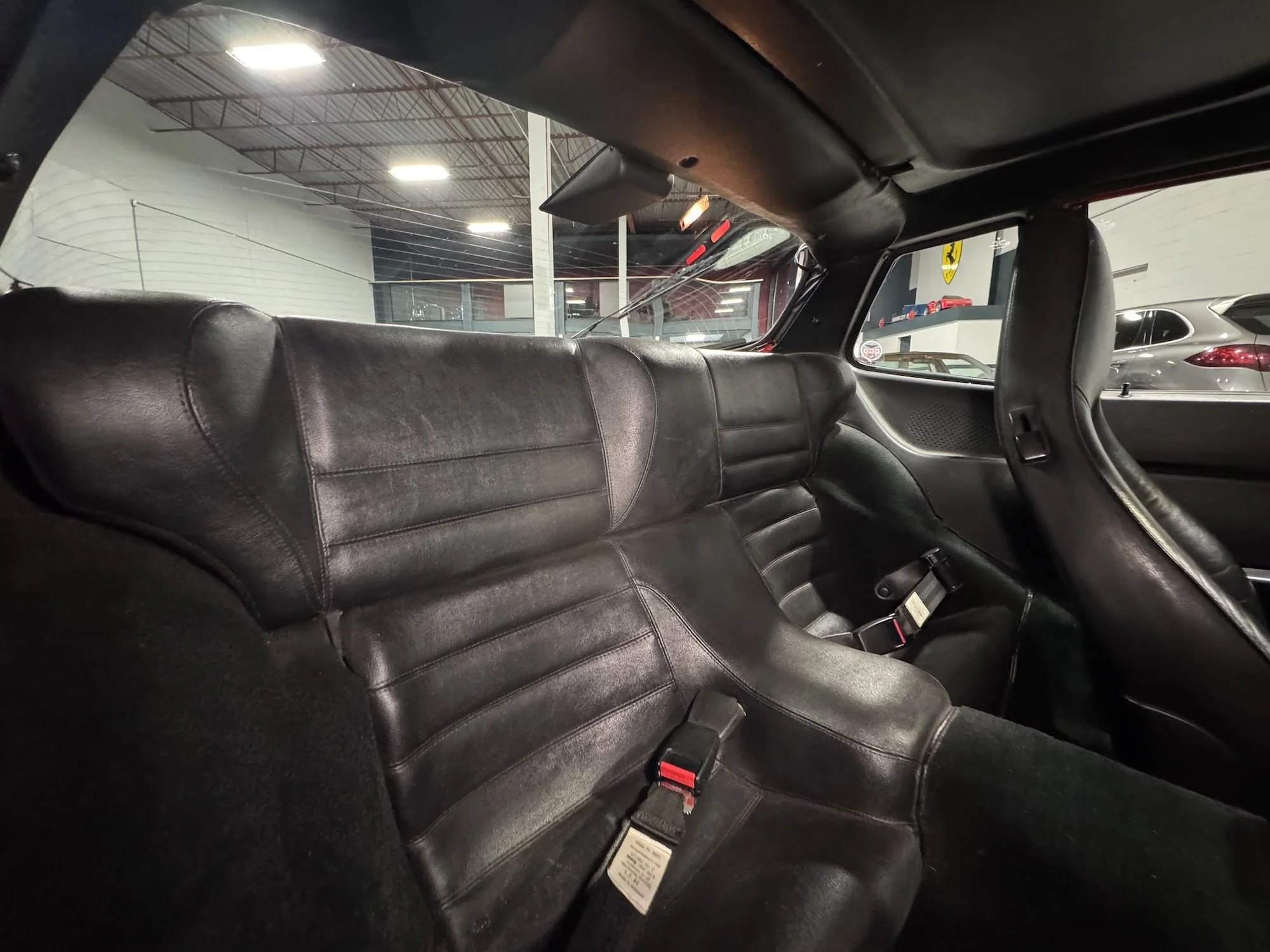 1987 Porsche 944 Turbo Back Seats.jpeg